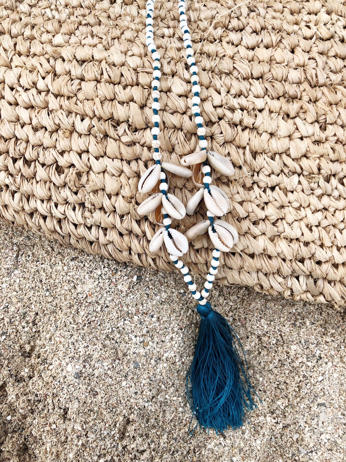 Collier long coquillages bleu